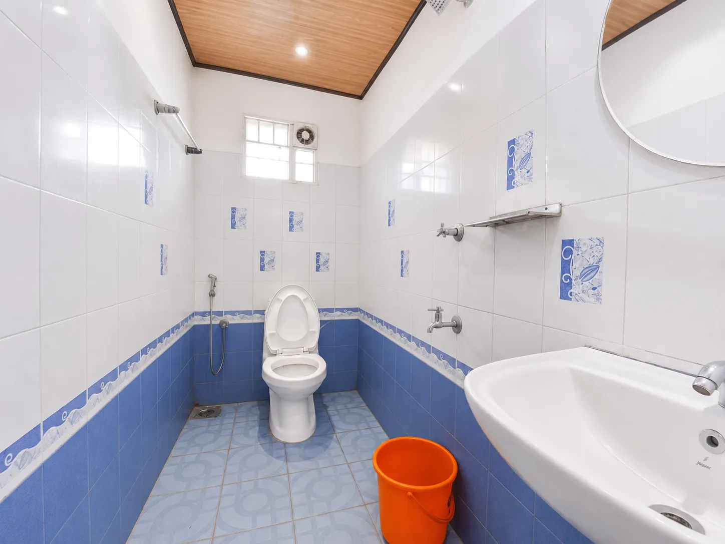 Standard Single Room (306A) - Interior View #2